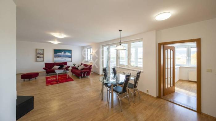 Reality Veľkorysý, príjemný 3(4) izb. byt, 105m2, lodžia, terasa, parkovanie