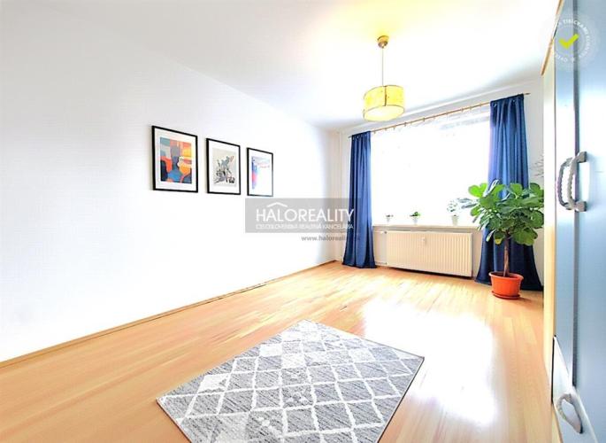 Reality Predaj, dvojizbový byt Dubnica nad Váhom, Centrum 1.