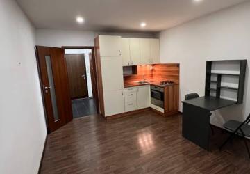 Reality Na predaj útulný 1 izbový byt Senec Kysucká ul.