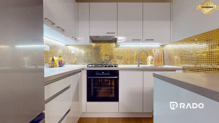 Reality RADO | Slnečný 2i byt v tehlovom dome so zariadením | Vrakuňa | 56 m2