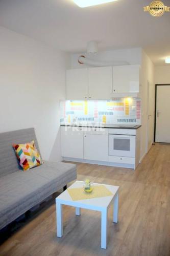 Reality Pekná Garsónka, REKONŠTRUKCIA, BALKÓN, Zuzany Chalupovej, Petržalka