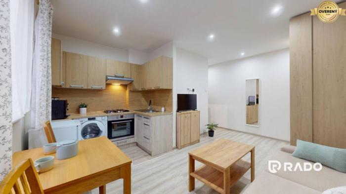 Reality RADO | Predaj garsónky 23 m2 + pivnica, Nová Dubnica