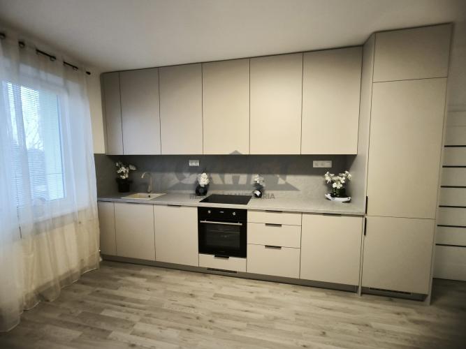 Reality Na predaj 4-izb. byt Raketová ul. - Ružinov