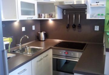 Reality 2-izbový byt s parkovacím státím – Nevädzová (OC RETRO),