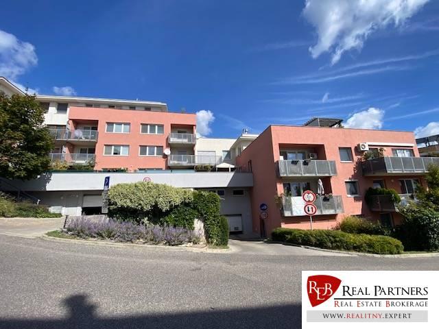 Reality Prenájom 2 izbový 78 m2 + 30 m2 terasa,novostavba Koliba,zariadený