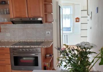 Reality Praktický byt v širšom centre. Mestská ul. Províziu neplatíte