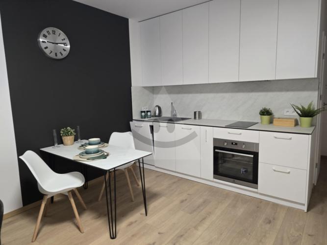 Reality 1-izbový byt byt, Komárno, Sídlisko VII, Parná