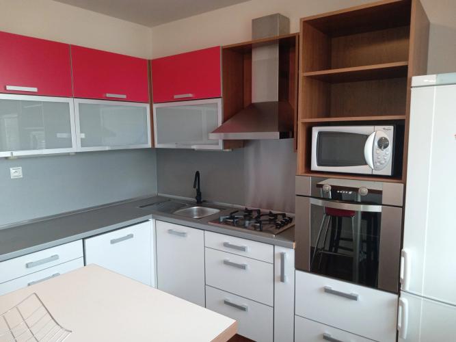 Reality Prenájom 4-izbového bytu – Jiráskova ulica,