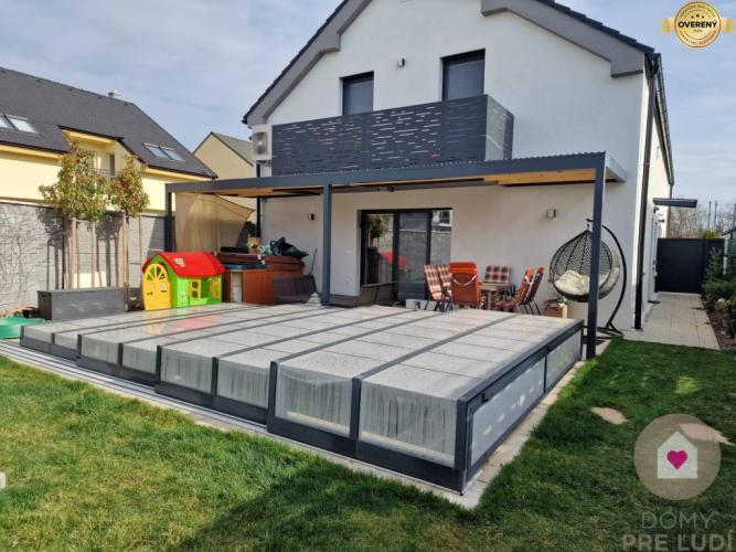 Reality BA/VRAKUŇA-Prenájom zariadeného 5i domu s 2garážou, bazénom a záhradou