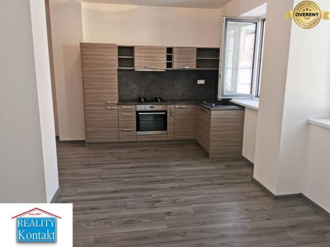 Reality Na prenájom 2-izbový byt - Nové Zámky