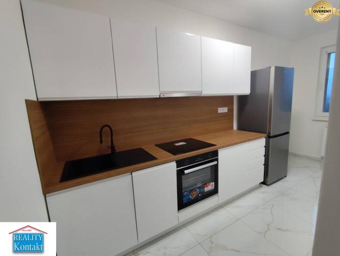 Reality Na prenájom 3-izbový byt - Šurany