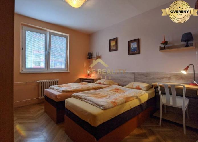Reality Samostatná izba v 3 izbovom byte, Segnerova ulica, BA IV. Karlova Ves