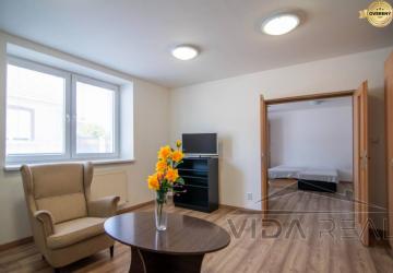 Reality Veľkometrážny 2-izbový byt v rodinnom dome, Trnava