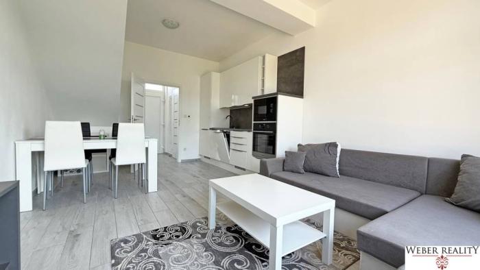 Reality 2-izbový, kompletne zariadený byt v Senci s terasou,novostavba,parking