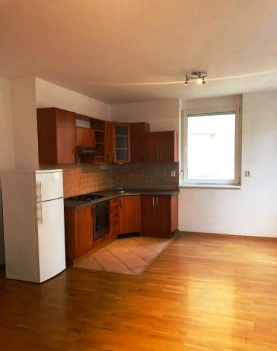 Reality Na prenájom 2-izb. byt Žilinská ul. – Staré Mesto