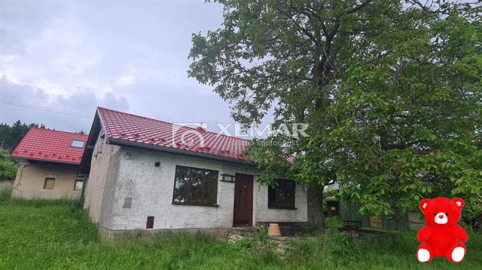 Reality Na predaj 2 rodinné domy v jednom dvore v obci Stará Huta