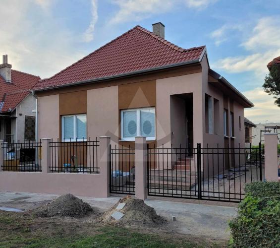 Reality 2-izbový dom dom, Moča