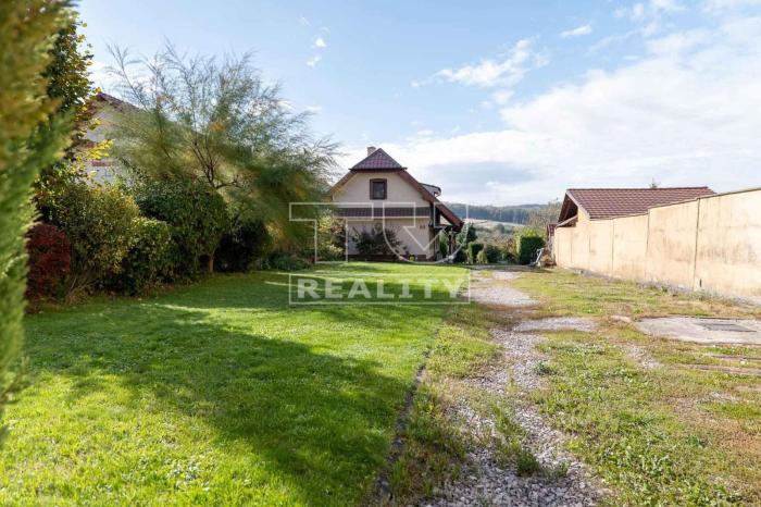 Reality TUreality ponúka na predaj pekný RD v malebnej obci Sološnica