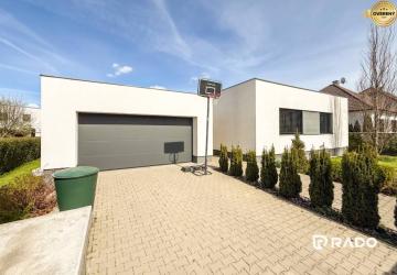 Reality RADO | 4i RD 300m2 s pozemkom 640m2, Javorinská - Trenčín