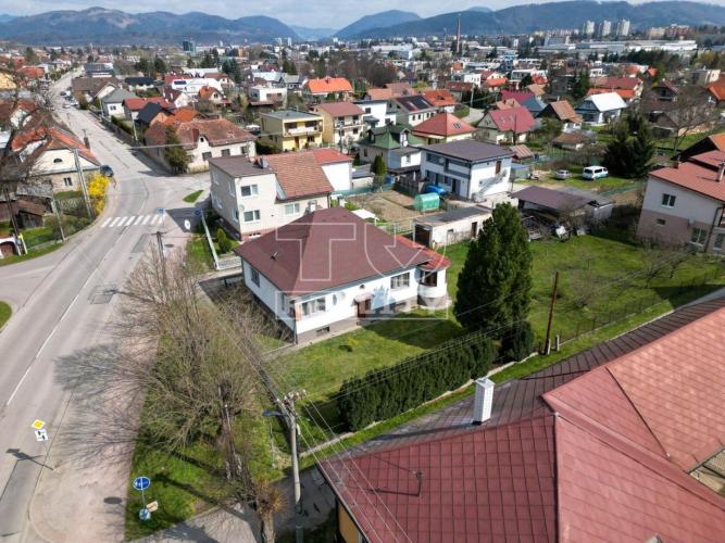 Reality REZERVOVANÉ!!! Na predaj rodinný dom v TOP lokalite Žilina-Bánová na slnečnom pozemku o výmer