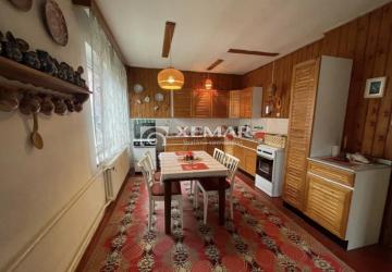 Reality Predaj: Rodinný dom v Ľubietovej – veľký pozemok, garáže, záhrada