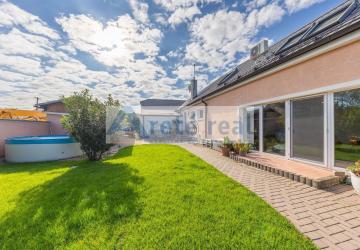 Reality ARETÉ REAL - PREDAJ 2 RODINNÝCH DOMOV ZA CENU JEDNÉHO, SLOVENSKÝ GROB