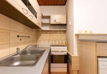 Reality NA PREDAJ RODINNÝ DOM 270m2 V STREDE OBCE TURÁ LÚKA