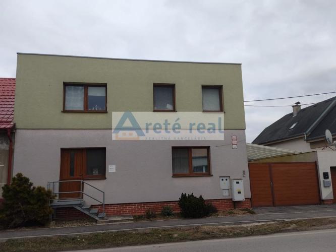 Reality Areté real - Predaj dvojgeneračného rodinného domu vhodného aj na podnikanie spojeného s býva