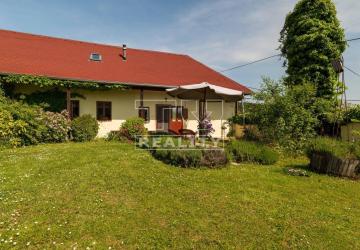 Reality Rezervované - Krásna chalupa pripravená k okamžitému užívaniu v obci Čachtice - iba u nás