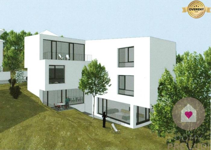 Reality STARŠÍ RODINNÝ DOM S 669 m2 POZEMKOM v lukratívnej lokalite BA I.