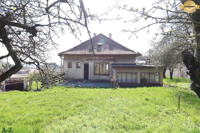Reality Exkluzívne predaj rodinného domu na Kolibe  Jalovcova ulica