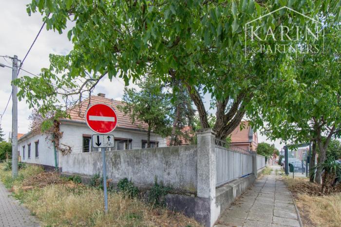 Reality Na predaj rodinný dom v Šamoríne, ul. Gútorská Cesta