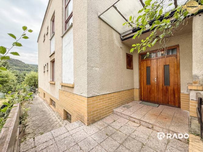 Reality RADO | 7i RD s pozemkom 1423m2, Bzince pod Javorinou