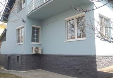 Reality Na prenájom 7 izbový RD v Starom Meste, v blízkosti hotela Bôrik