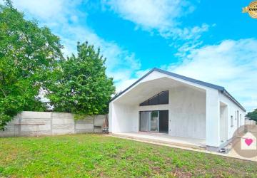 Reality PRED DOKONČENÍM: PRIESTRANNÝ RODINNÝ DOM S ÚP 140 m2, POZEMOK 676 m2
