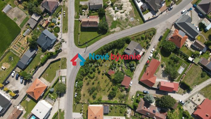 Reality PREDAJ 7 izb. RD + DVOJGARÁŽ + 17 árová OVOCNÁ ZÁHRADA  + ALTÁNOK (N269-12-OTKAE)