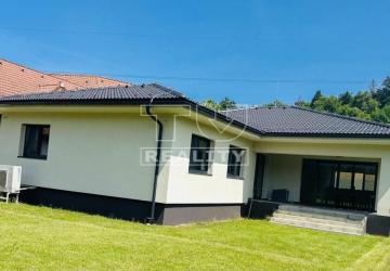 Reality VEĽKOMETRÁŽNY RD V TRNOVOM, 180m2 úžitková plocha, pozemok 1057m2
