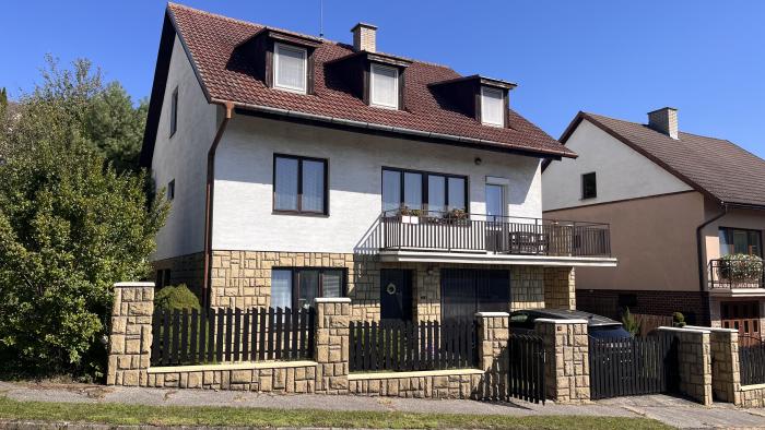 Reality Pekný rodinný dom 216 m2 úžitková plocha, Myjava- tichá lokalita