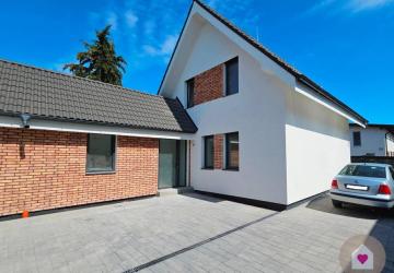 Reality 4-IZBOVÝ RODINNÝ DOM, 3 x parking, BAII – Vrakuňa, Hradská ul.