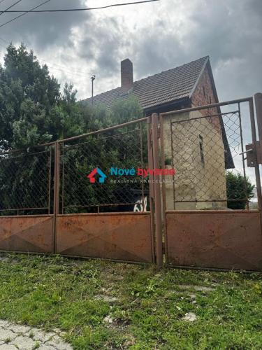 Reality Predaj: RD Varín, 328 m2 pozemok, 56 m2 dom (N053-12-DASE)