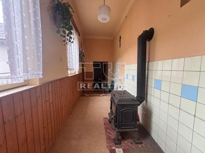 Reality RODINNÝ DOM NA POZEMKU 852 M2 STARÝ HROZENKOV CZ