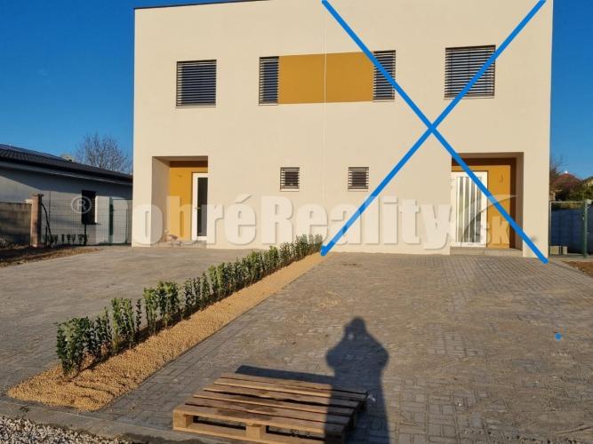 Reality Posledná šanca! na predaj  Luxusná časť dvojdomu vo Veľkom Záluží