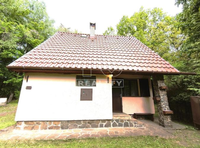 Reality Murovaná 2-podlažná chata – Ruská Nová Ves, Prešov, pozemok 789 m²