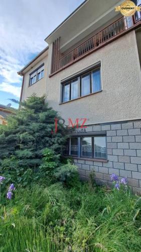 Reality Rodinný dom, garáž a záhrada 1.400 m2, Hronské Kosihy (SM–835)