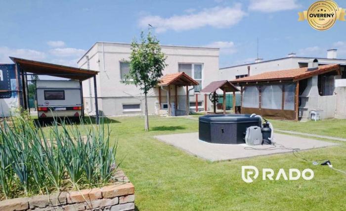 Reality RADO | Priestranný 4i Rodinný dom  | 178m² v tichej lokalite | Láb