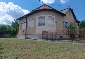 Reality REZERVOVANÉ Na predaj rodinný dom v obci Slivník