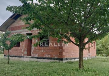 Reality Rozostavaný 4-izbový rodinný dom v Starej Turej, časť Topolecká