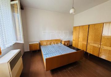 Reality RODINNÝ DOM S POZEMKOM 637 M2, TRENČIANSKE STANKOVCE