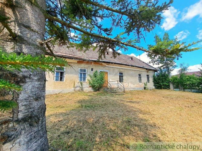 Reality Historická kúria v obci Hruboňovo čaká na nový život