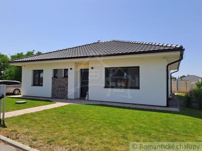 Reality Rezervované-Novostavba 4-izbového bungalovu v obci Horné Štitáre